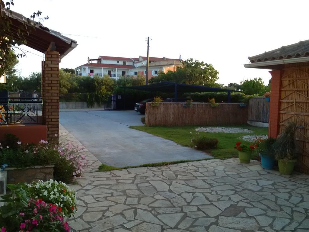 Armonia Studios Agios Georgios  Luaran gambar