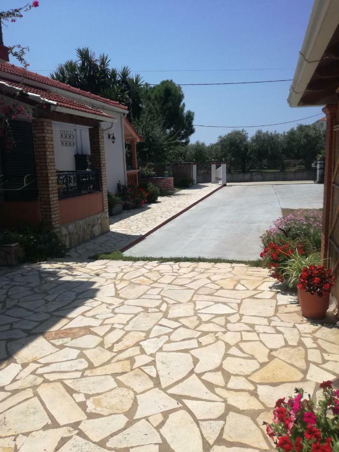 Armonia Studios Agios Georgios  Luaran gambar